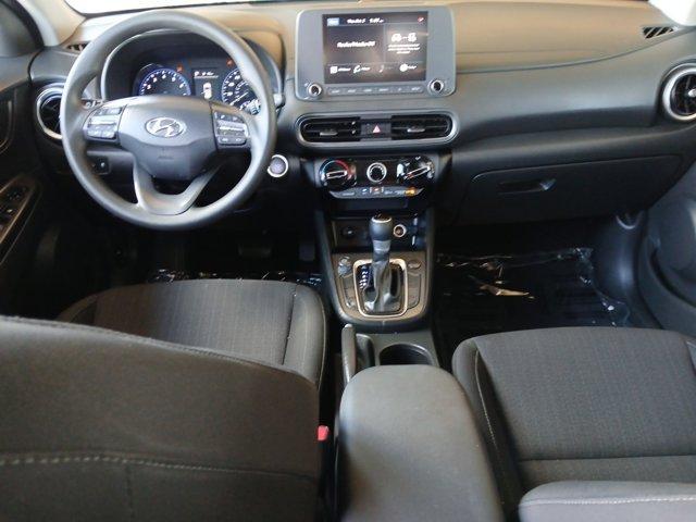 Photo of 2023 Lunar White Hyundai KONA