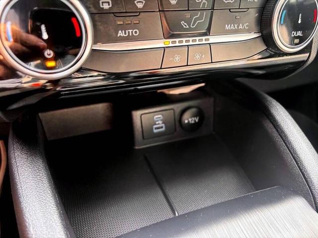Photo of 2022 Agate Black Metallic Ford Escape