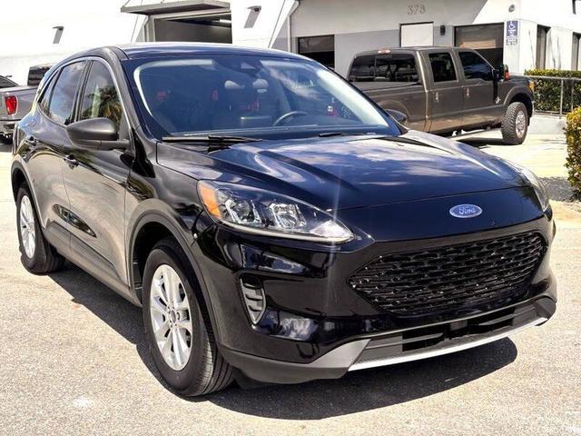 Photo of 2022 Agate Black Metallic Ford Escape