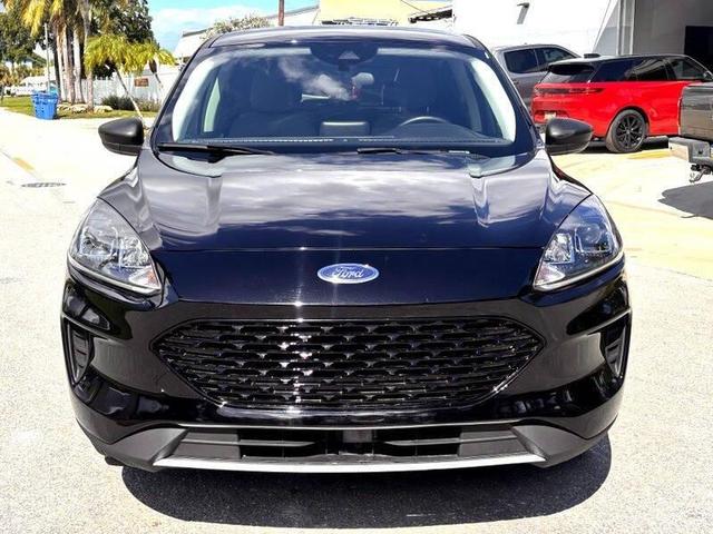 Photo of 2022 Agate Black Metallic Ford Escape