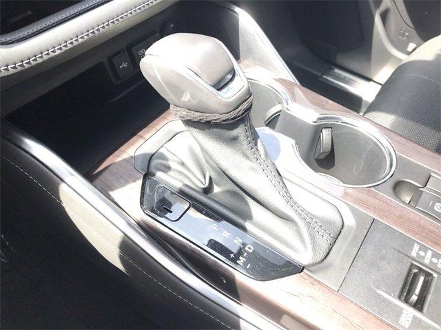 Photo of 2021 Blizzard Pearl Toyota Highlander
