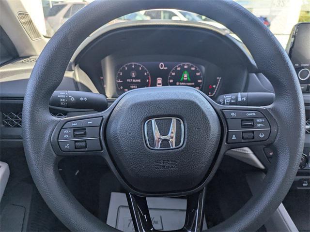 Photo of 2025 Platinum White Pearl Honda Accord