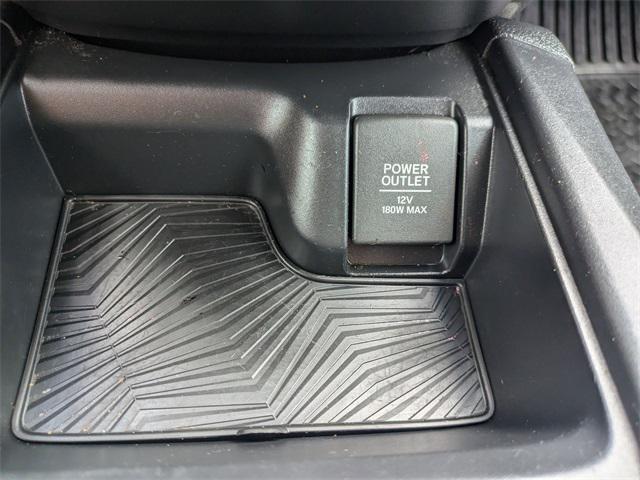 Photo of 2017 Lunar Silver Metallic Honda CR-V
