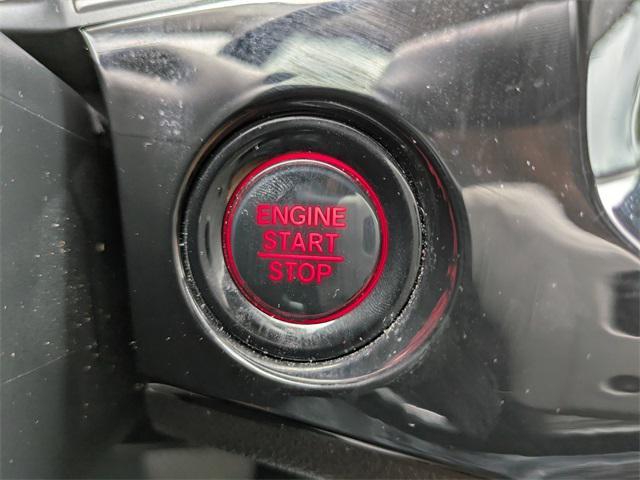 Photo of 2022 Platinum White Honda Civic