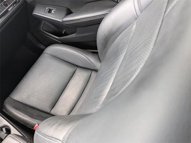 Photo of 2022 Platinum White Honda Civic
