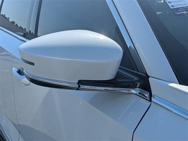 Photo of 2023 Majestic Black Pearl Acura MDX
