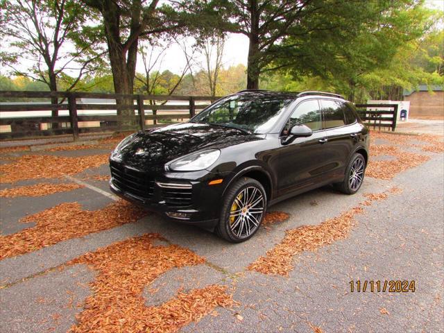 Photo of 2016 Black Porsche Cayenne