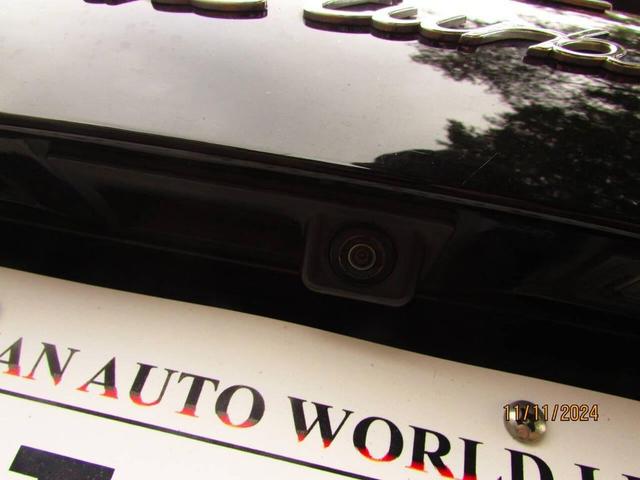 Photo of 2016 Black Porsche Cayenne