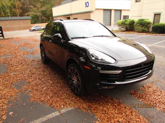 Photo of 2016 Black Porsche Cayenne