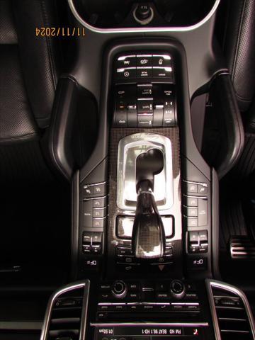 Photo of 2016 Black Porsche Cayenne