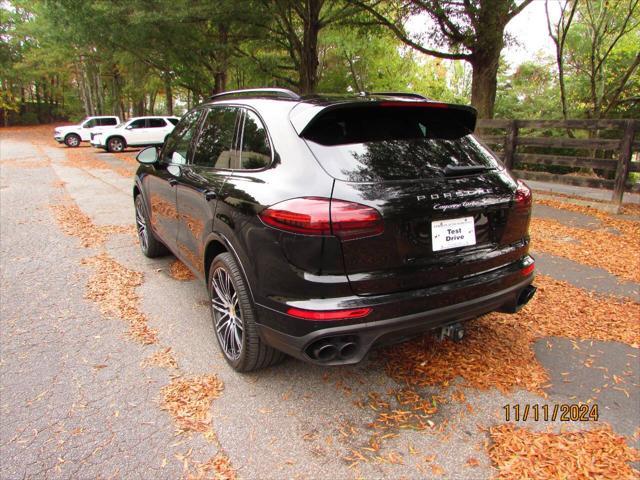 Photo of 2016 Black Porsche Cayenne