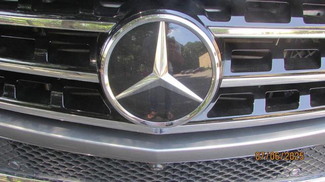 Photo of 2014 Steel Gray Metallic Mercedes-Benz M-Class