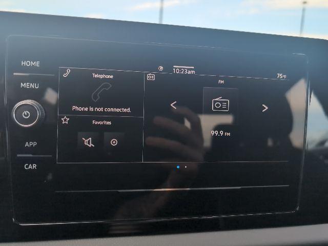 Photo of 2025 Pure White Volkswagen Jetta