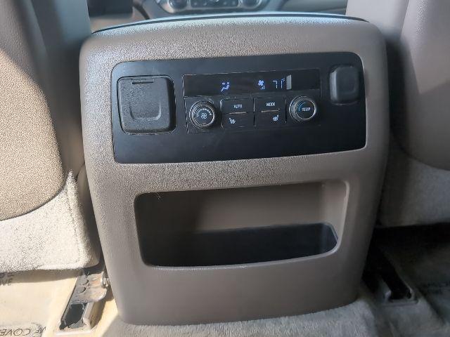 Photo of 2015 White Chevrolet Tahoe