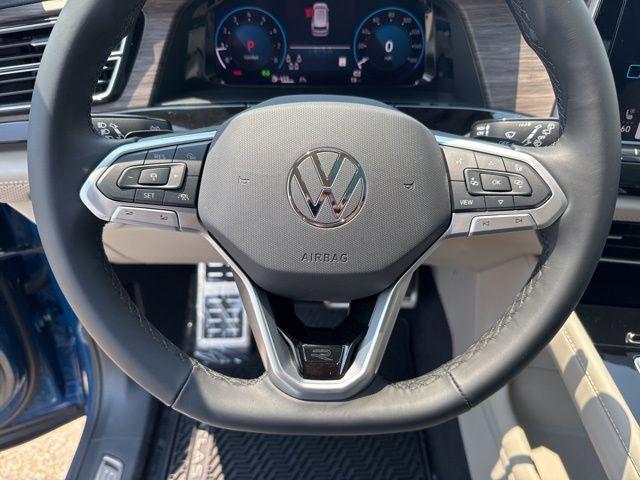Photo of 2025 Mountain  Lake Blue Volkswagen Atlas
