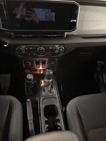 Photo of 2025 Anvil Clearcoat Jeep Wrangler