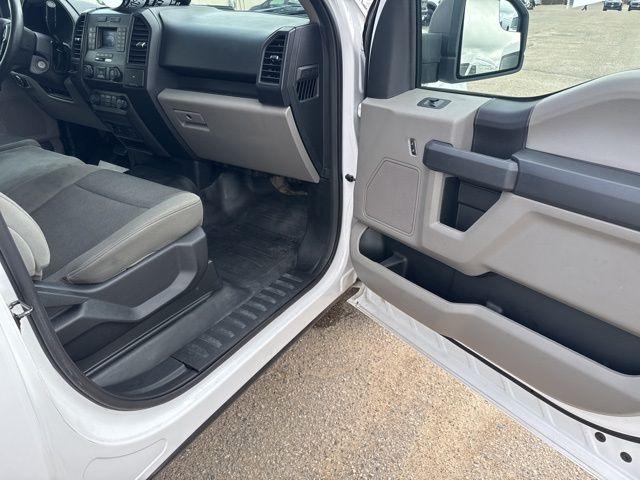 Photo of 2019 Oxford White Ford F-150
