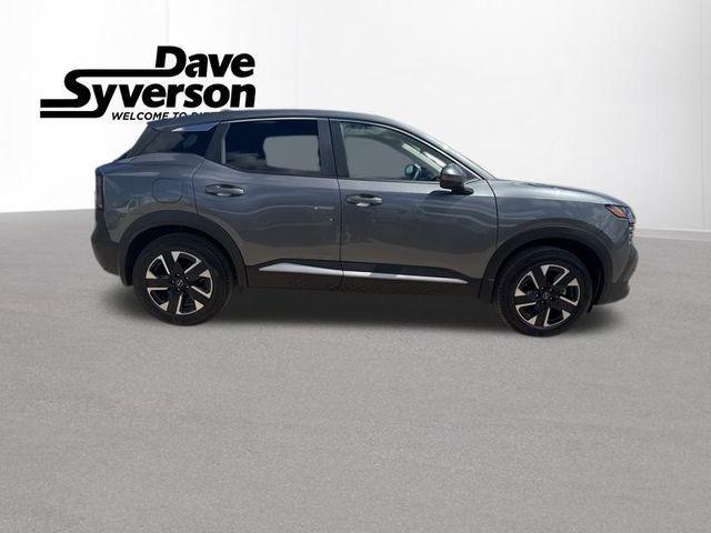 Photo of 2025 Gun Metallic Nissan Kicks