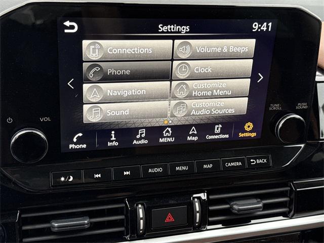 Photo of 2025 Super Black Nissan Pathfinder
