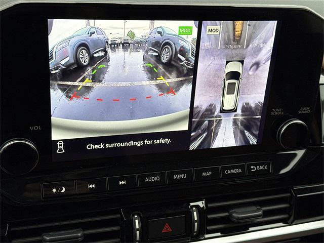 Photo of 2025 Super Black Nissan Pathfinder