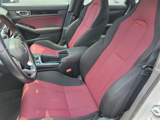 Photo of 2023 Platinum White Pearl Honda Civic Si