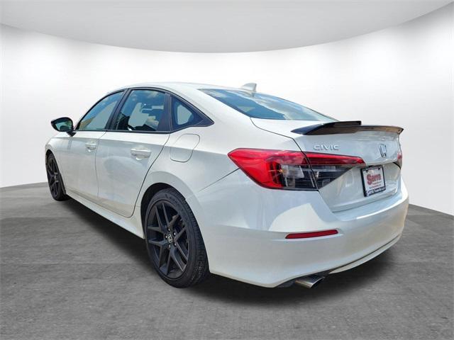 Photo of 2023 Platinum White Pearl Honda Civic Si
