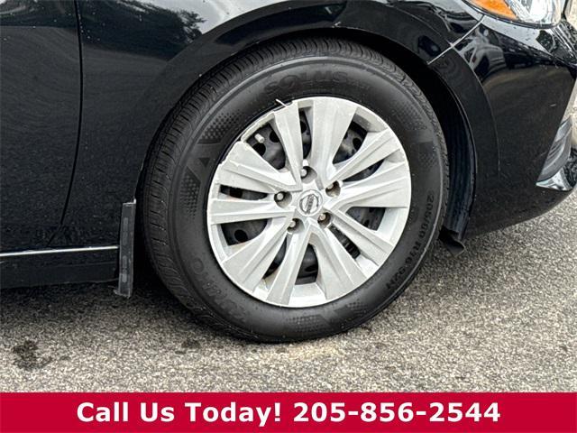 Photo of 2023 Super Black Nissan Sentra