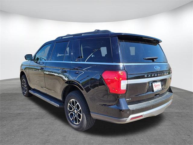 Photo of 2024 AGATE BLACK METALLIC Ford Expedition