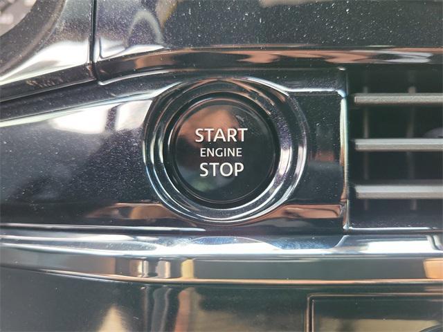 Photo of 2025 Super Black Nissan Pathfinder