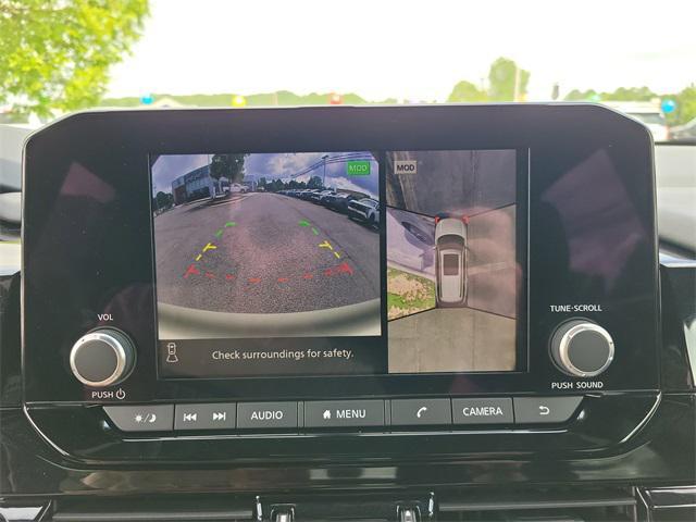 Photo of 2025 Super Black Nissan Pathfinder
