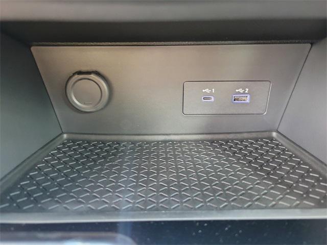 Photo of 2025 Super Black Nissan Pathfinder