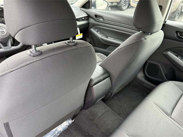 Photo of 2025 Pearl White Tricoat Nissan Altima