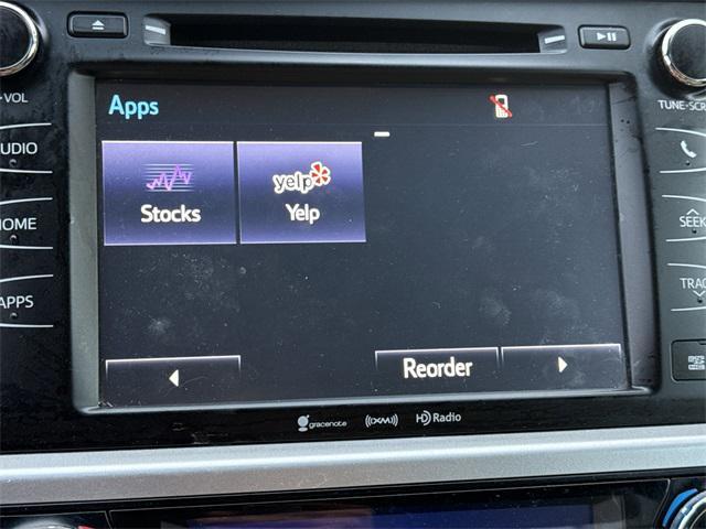 Photo of 2019 Blizzard Pearl Toyota Highlander
