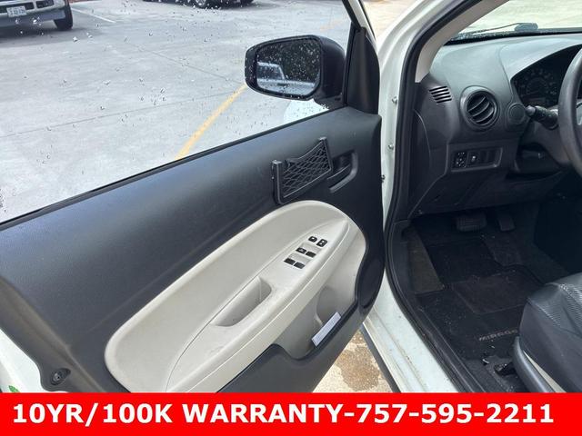 Photo of 2019 White Mitsubishi Mirage G4