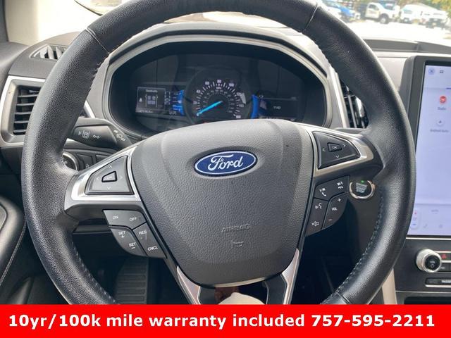 Photo of 2023 Oxford White Ford Edge