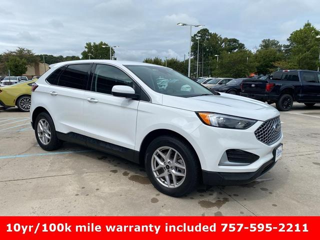 Photo of 2023 Oxford White Ford Edge