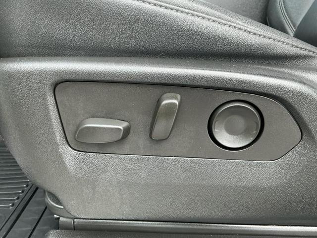 Photo of 2023 Summit White Chevrolet Tahoe