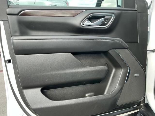Photo of 2023 Summit White Chevrolet Tahoe