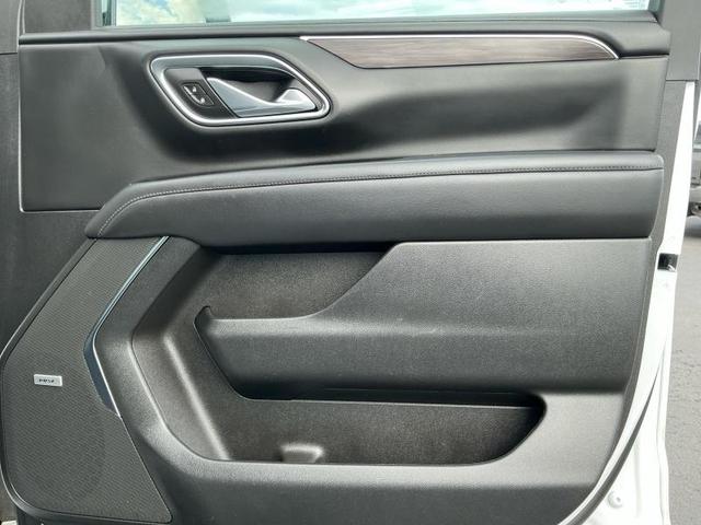 Photo of 2023 Summit White Chevrolet Tahoe