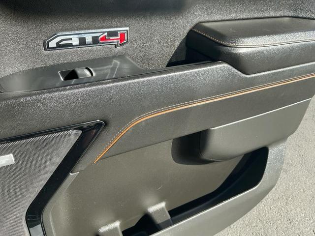 Photo of 2023 Summit White GMC Sierra 1500