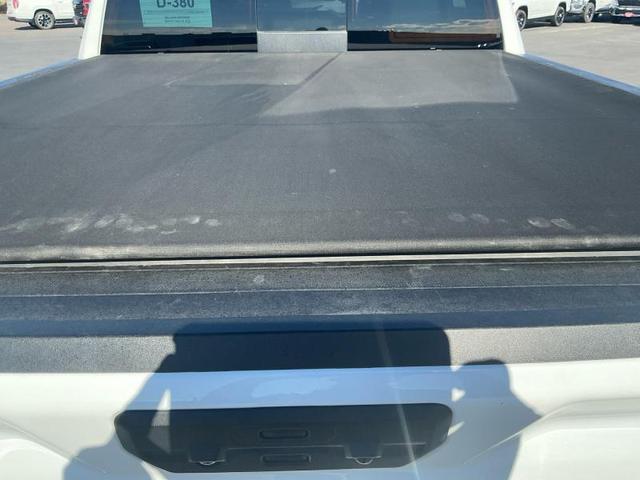 Photo of 2023 Summit White GMC Sierra 1500