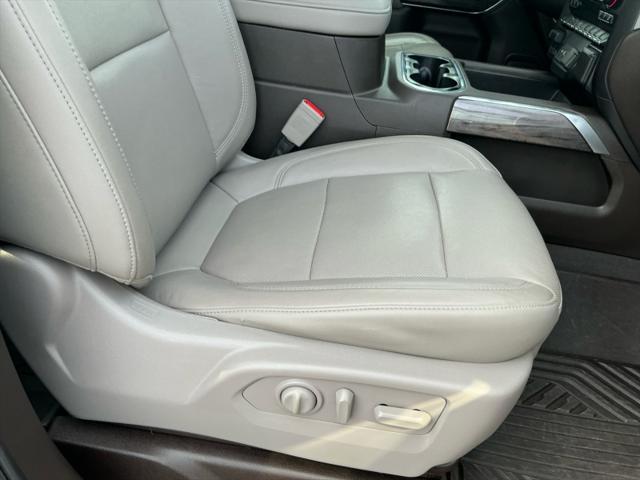 Photo of 2020 Iridescent Pearl Tricoat Chevrolet Silverado 1500