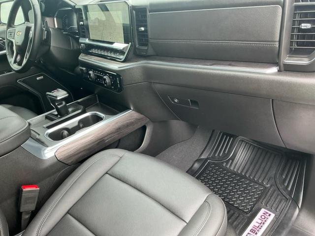 Photo of 2025 Summit White Chevrolet Silverado 1500
