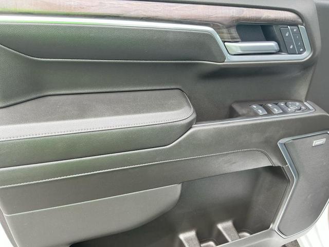Photo of 2025 Summit White Chevrolet Silverado 1500