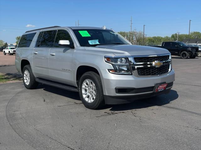 Photo of 2020 Silver Ice Metallic Chevrolet Suburban