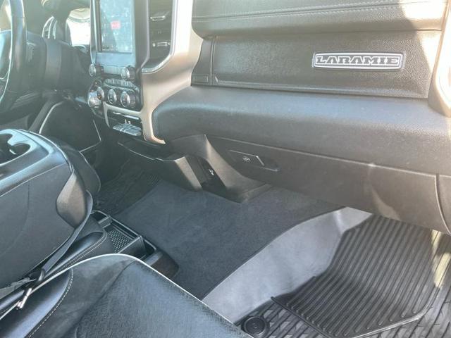 Photo of 2019 Granite Crystal Metallic Clearcoat RAM 1500