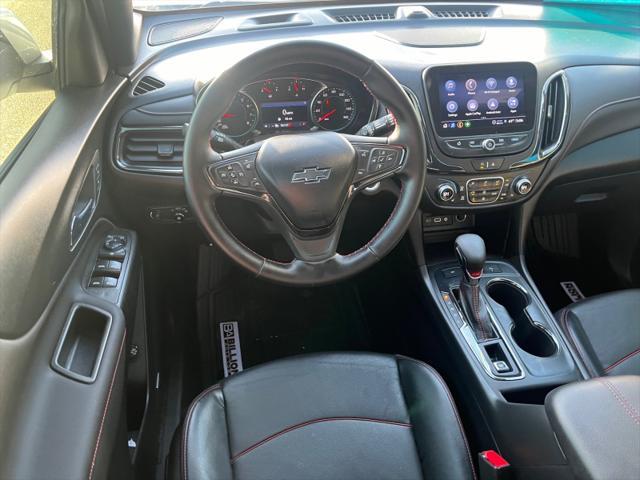 Photo of 2023 Iridescent Pearl Tricoat Chevrolet Equinox