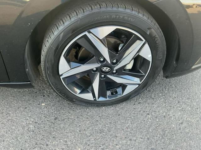 Photo of 2023 Phantom Black Hyundai ELANTRA