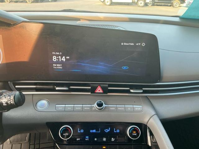 Photo of 2023 Phantom Black Hyundai ELANTRA
