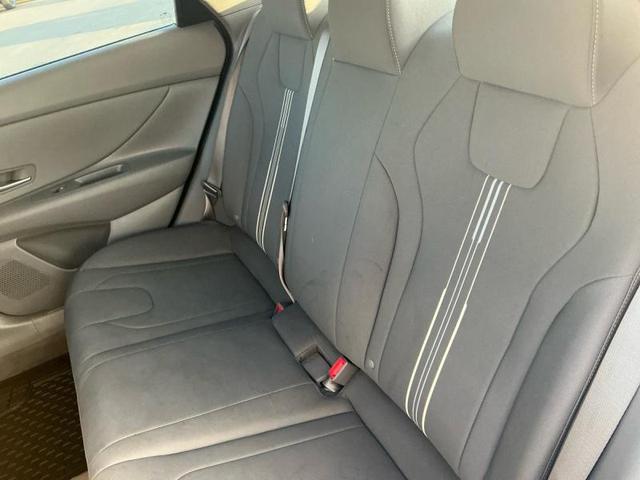 Photo of 2023 Phantom Black Hyundai ELANTRA